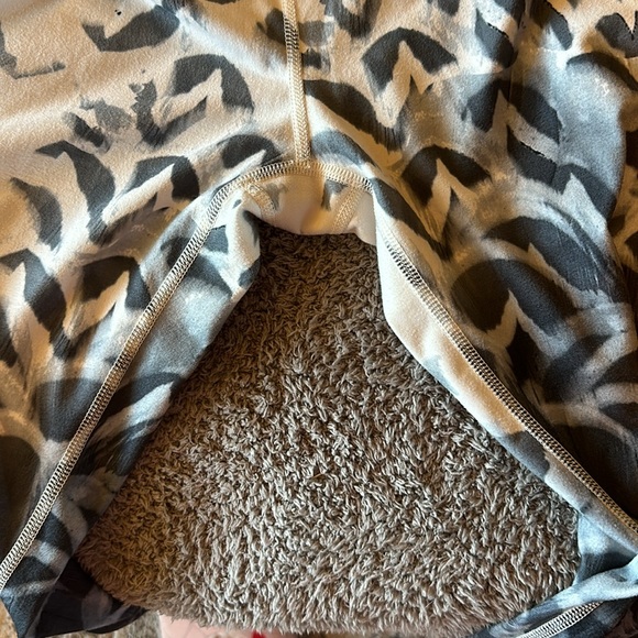 Lululemon 22inch black/white/gray - Picture 3 of 7